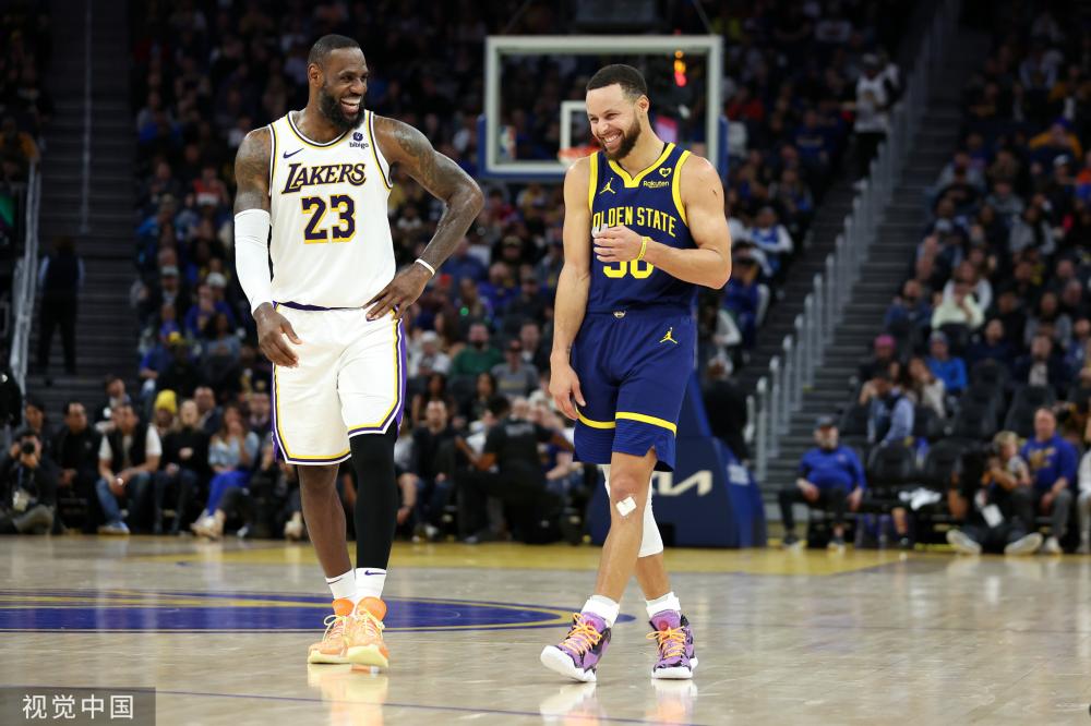 场的表现备 场的表现备